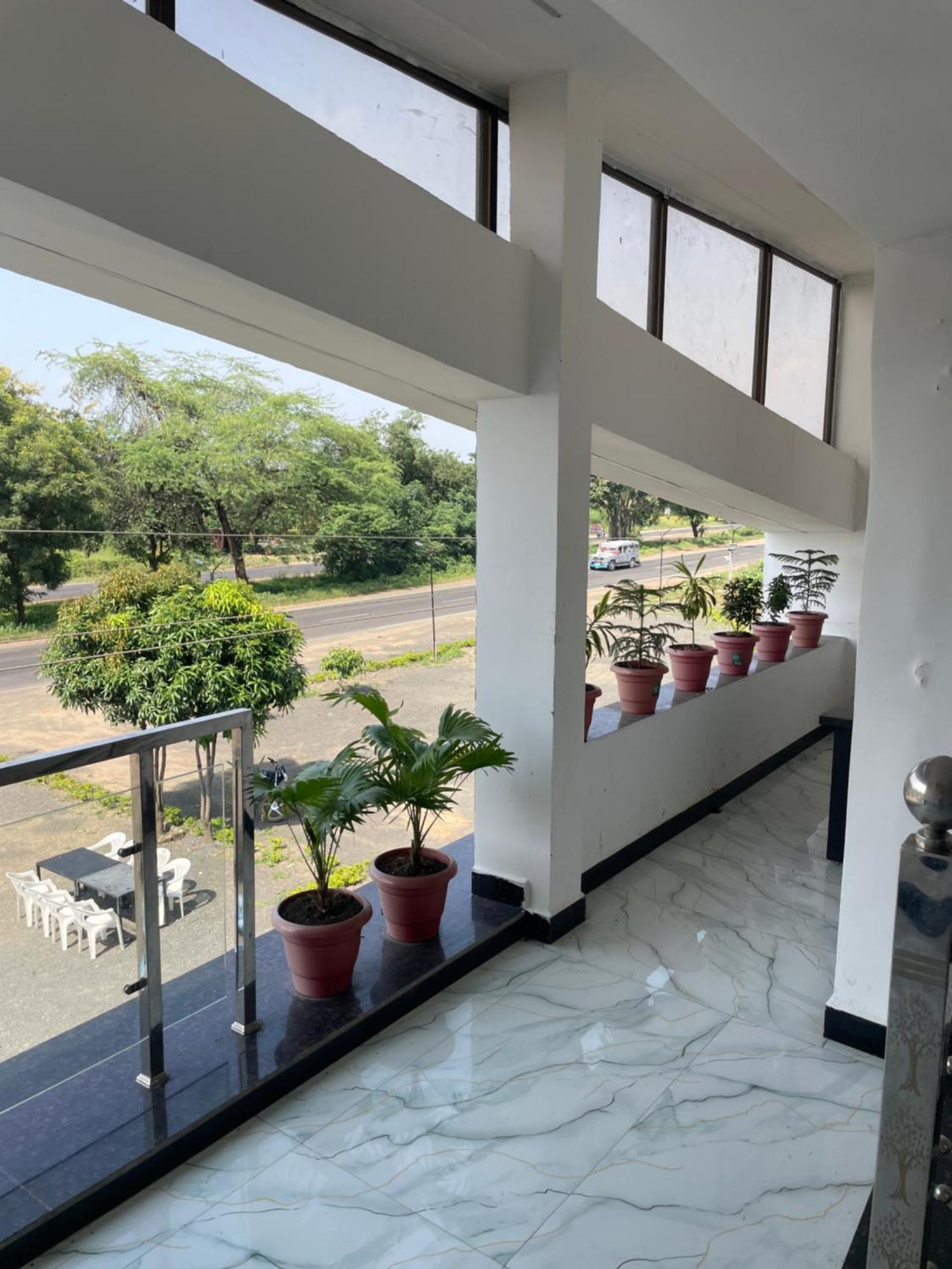 Hotel Moonlight & Restaurant Sehore Exterior foto